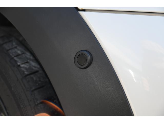 ＭＩＮＩ クーパー　ファーストパッケージ　クラシック・トリム　純正１６ＡＷ　前後ＰＤＣ　ワイヤレスチャージング　バックカメラ　ＰＤＣ　コンフォートアクセス　アームレスト　ＥＴＣ２．０　ＬＥＤヘッドライト　ドライビングモード　オートライト　レインセンサー（14枚目）