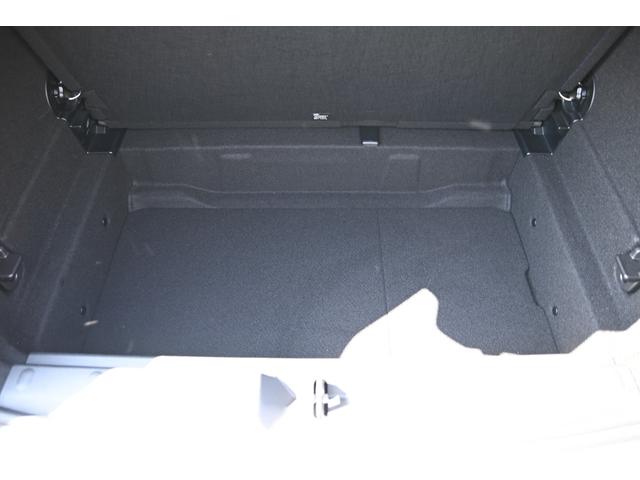 ＭＩＮＩ クーパー　ファーストパッケージ　クラシック・トリム　純正１６ＡＷ　前後ＰＤＣ　ワイヤレスチャージング　バックカメラ　ＰＤＣ　コンフォートアクセス　アームレスト　ＥＴＣ２．０　ＬＥＤヘッドライト　ドライビングモード　オートライト　レインセンサー（37枚目）