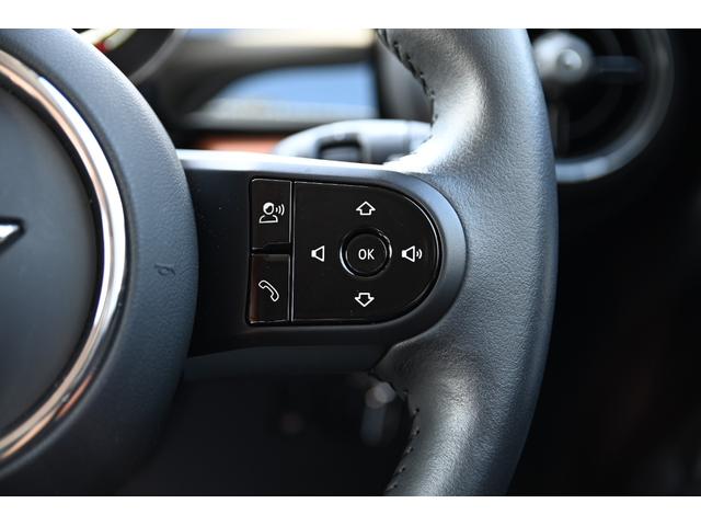 ＭＩＮＩ クーパー　ファーストパッケージ　クラシック・トリム　純正１６ＡＷ　前後ＰＤＣ　ワイヤレスチャージング　バックカメラ　ＰＤＣ　コンフォートアクセス　アームレスト　ＥＴＣ２．０　ＬＥＤヘッドライト　ドライビングモード　オートライト　レインセンサー（45枚目）