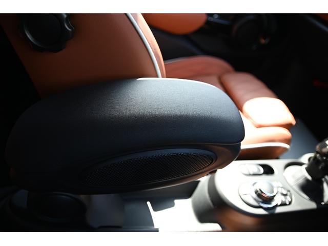 ＭＩＮＩ クーパー　ファーストパッケージ　クラシック・トリム　純正１６ＡＷ　前後ＰＤＣ　ワイヤレスチャージング　バックカメラ　ＰＤＣ　コンフォートアクセス　アームレスト　ＥＴＣ２．０　ＬＥＤヘッドライト　ドライビングモード　オートライト　レインセンサー（65枚目）