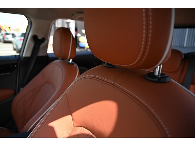 ＭＩＮＩ クーパー　ファーストパッケージ　クラシック・トリム　純正１６ＡＷ　前後ＰＤＣ　ワイヤレスチャージング　バックカメラ　ＰＤＣ　コンフォートアクセス　アームレスト　ＥＴＣ２．０　ＬＥＤヘッドライト　ドライビングモード　オートライト　レインセンサー（77枚目）