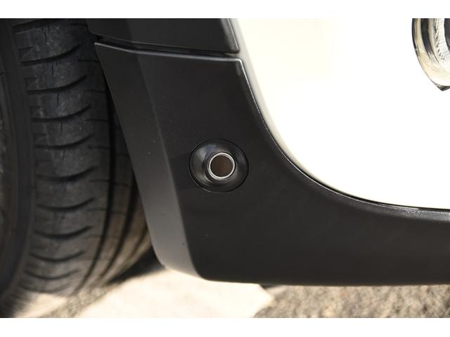 ＭＩＮＩ クーパー　純正ＨＤＤナビ　純正１５インチＡＷ　Ｄアシスト　純正ＨＤＤナビ　バックカメラ　ＰＤＣ　コンフォートアクセス　アームレスト　ＬＥＤヘッドライト　オートライト　レインセンサー　ワンオーナー（16枚目）