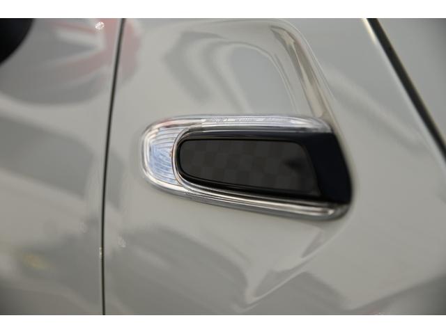 ＭＩＮＩ クーパー　純正ＨＤＤナビ　純正１５インチＡＷ　Ｄアシスト　純正ＨＤＤナビ　バックカメラ　ＰＤＣ　コンフォートアクセス　アームレスト　ＬＥＤヘッドライト　オートライト　レインセンサー　ワンオーナー（21枚目）