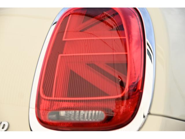 ＭＩＮＩ クーパー　純正ＨＤＤナビ　純正１５インチＡＷ　Ｄアシスト　純正ＨＤＤナビ　バックカメラ　ＰＤＣ　コンフォートアクセス　アームレスト　ＬＥＤヘッドライト　オートライト　レインセンサー　ワンオーナー（25枚目）