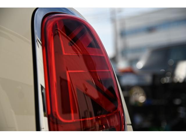 ＭＩＮＩ クーパー　純正ＨＤＤナビ　純正１５インチＡＷ　Ｄアシスト　純正ＨＤＤナビ　バックカメラ　ＰＤＣ　コンフォートアクセス　アームレスト　ＬＥＤヘッドライト　オートライト　レインセンサー　ワンオーナー（33枚目）
