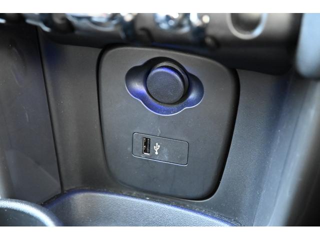 ＭＩＮＩ クーパー　純正ＨＤＤナビ　純正１５インチＡＷ　Ｄアシスト　純正ＨＤＤナビ　バックカメラ　ＰＤＣ　コンフォートアクセス　アームレスト　ＬＥＤヘッドライト　オートライト　レインセンサー　ワンオーナー（58枚目）