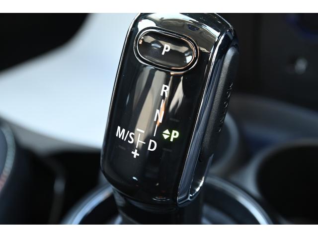 ＭＩＮＩ クーパー　純正ＨＤＤナビ　純正１５インチＡＷ　Ｄアシスト　純正ＨＤＤナビ　バックカメラ　ＰＤＣ　コンフォートアクセス　アームレスト　ＬＥＤヘッドライト　オートライト　レインセンサー　ワンオーナー（59枚目）