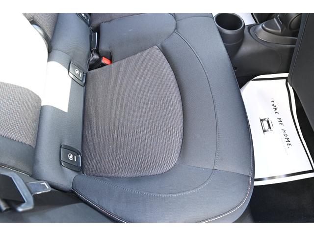 ＭＩＮＩ クーパー　純正ＨＤＤナビ　純正１５インチＡＷ　Ｄアシスト　純正ＨＤＤナビ　バックカメラ　ＰＤＣ　コンフォートアクセス　アームレスト　ＬＥＤヘッドライト　オートライト　レインセンサー　ワンオーナー（66枚目）