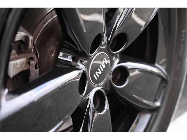 ＭＩＮＩ クーパーＤ　クロスオーバー　クラシック・トリム　純正１７ＡＷ　Ｄメーター　Ｄアシスト　Ｂカメラ　前後ＰＤＣ　コンフォートアクセス　ＥＴＣ２．０　ＬＥＤヘッドライト　ワイヤレスチャージング　ハーフレザーシート　ワンオーナー　ＡｐｐｌｅＣａｒＰｌａｙ（24枚目）