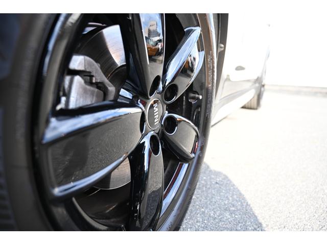 ＭＩＮＩ クーパーＤ　クロスオーバー　クラシック・トリム　純正１７ＡＷ　Ｄメーター　Ｄアシスト　Ｂカメラ　前後ＰＤＣ　コンフォートアクセス　ＥＴＣ２．０　ＬＥＤヘッドライト　ワイヤレスチャージング　ハーフレザーシート　ワンオーナー　ＡｐｐｌｅＣａｒＰｌａｙ（36枚目）