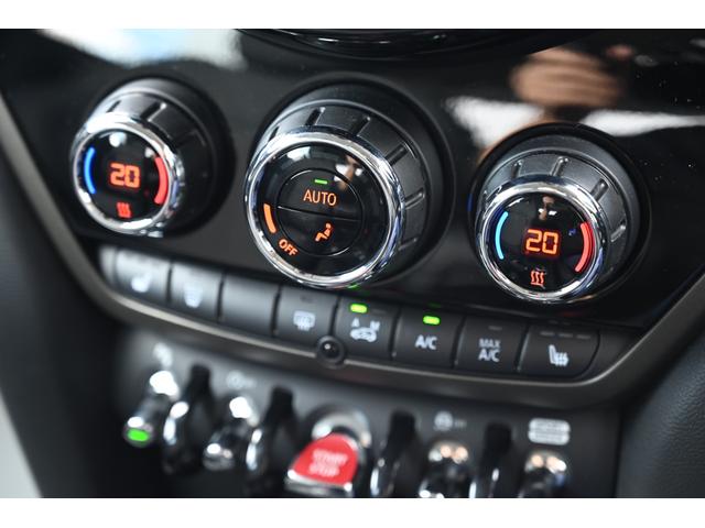 ＭＩＮＩ クーパーＤ　クロスオーバー　クラシック・トリム　純正１７ＡＷ　Ｄメーター　Ｄアシスト　Ｂカメラ　前後ＰＤＣ　コンフォートアクセス　ＥＴＣ２．０　ＬＥＤヘッドライト　ワイヤレスチャージング　ハーフレザーシート　ワンオーナー　ＡｐｐｌｅＣａｒＰｌａｙ（57枚目）