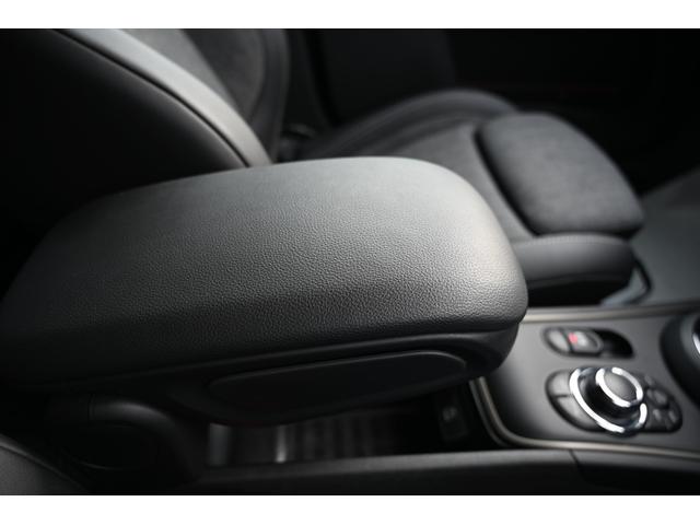 ＭＩＮＩ クーパーＤ　クロスオーバー　クラシック・トリム　純正１７ＡＷ　Ｄメーター　Ｄアシスト　Ｂカメラ　前後ＰＤＣ　コンフォートアクセス　ＥＴＣ２．０　ＬＥＤヘッドライト　ワイヤレスチャージング　ハーフレザーシート　ワンオーナー　ＡｐｐｌｅＣａｒＰｌａｙ（66枚目）