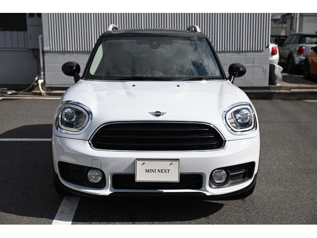 ＭＩＮＩ クーパーＤ　クロスオーバー　純正１７ＡＷ　Ｄアシスト　純正ナビ　Ｂカメラ　ＰＤＣ　ＬＥＤヘッドライト　ＥＴＣ２．０　電動リアゲート　オートライト　レインセンサー　ＡＣＣ（4枚目）