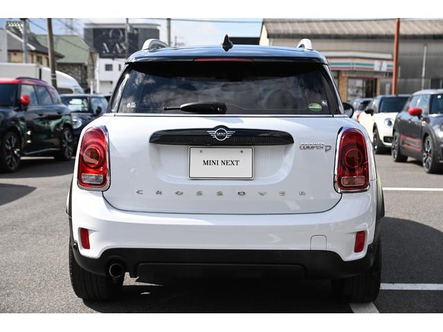 ＭＩＮＩ クーパーＤ　クロスオーバー　純正１７ＡＷ　Ｄアシスト　純正ナビ　Ｂカメラ　ＰＤＣ　ＬＥＤヘッドライト　ＥＴＣ２．０　電動リアゲート　オートライト　レインセンサー　ＡＣＣ（8枚目）