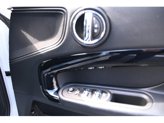 ＭＩＮＩ クーパーＤ　クロスオーバー　純正１７ＡＷ　Ｄアシスト　純正ナビ　Ｂカメラ　ＰＤＣ　ＬＥＤヘッドライト　ＥＴＣ２．０　電動リアゲート　オートライト　レインセンサー　ＡＣＣ（36枚目）