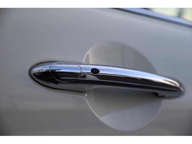 ＭＩＮＩ クーパー　純正ナビ　純正１５ＡＷ　前後ＰＤＣ　Ｄアシスト　Ｂカメラ　コンフォートアクセス　アームレスト　ＬＥＤヘッドライト　オートライト　レインセンサー　ワンーオーナー　シートヒーター（22枚目）