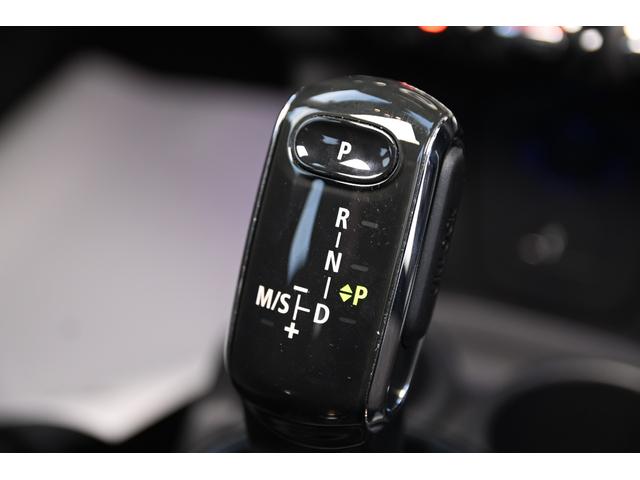 ＭＩＮＩ クーパー　純正ナビ　純正１５ＡＷ　前後ＰＤＣ　Ｄアシスト　Ｂカメラ　コンフォートアクセス　アームレスト　ＬＥＤヘッドライト　オートライト　レインセンサー　ワンーオーナー　シートヒーター（62枚目）