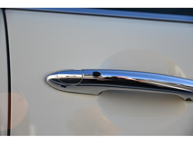 ＭＩＮＩ クーパー　エッセンシャル・トリム　純正１６ＡＷ　Ｂカメラ　前後ＰＤＣ　コンフォートアクセス　アームレスト　ＥＴＣ２．０　ＬＥＤヘッドライト　レインセンサー　ハーフレザーシート　ドライビングモード　クルコン　ＡｐｐｌｅＣａｒＰｌａｙ（21枚目）