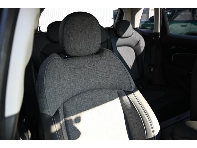 ＭＩＮＩ クーパー　エッセンシャル・トリム　純正１６ＡＷ　Ｂカメラ　前後ＰＤＣ　コンフォートアクセス　アームレスト　ＥＴＣ２．０　ＬＥＤヘッドライト　レインセンサー　ハーフレザーシート　ドライビングモード　クルコン　ＡｐｐｌｅＣａｒＰｌａｙ（43枚目）