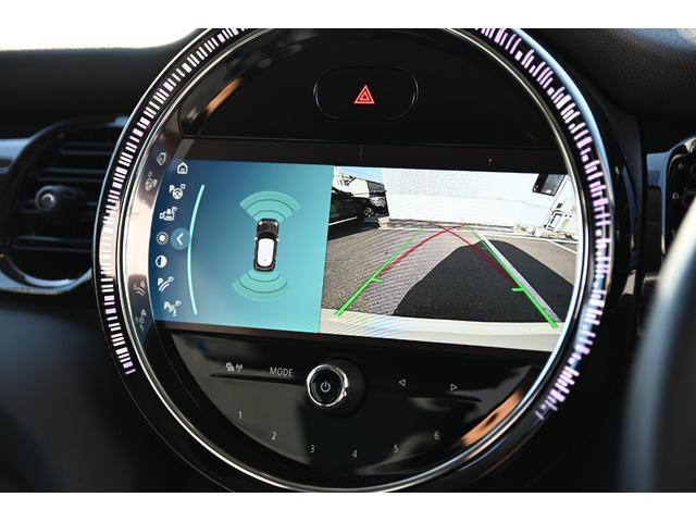 ＭＩＮＩ クーパー　エッセンシャル・トリム　純正１６ＡＷ　Ｂカメラ　前後ＰＤＣ　コンフォートアクセス　アームレスト　ＥＴＣ２．０　ＬＥＤヘッドライト　レインセンサー　ハーフレザーシート　ドライビングモード　クルコン　ＡｐｐｌｅＣａｒＰｌａｙ（50枚目）