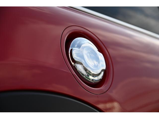 ＭＩＮＩ ジョンクーパーワークス　純正ナビ　純正１８インチＡＷ　Ｄメーター　Ｄアシスト　Ｂカメラ　ＰＤＣ　コンフォートアクセス　アームレスト　ＥＴＣ２．０　ＬＥＤヘッドライト　ドライビングモード　ＨＵＤ　ＡＣＣ　シートヒーター（22枚目）