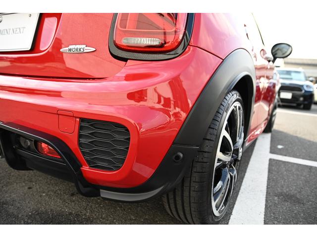 ＭＩＮＩ ジョンクーパーワークス　純正ナビ　純正１８インチＡＷ　Ｄメーター　Ｄアシスト　Ｂカメラ　ＰＤＣ　コンフォートアクセス　アームレスト　ＥＴＣ２．０　ＬＥＤヘッドライト　ドライビングモード　ＨＵＤ　ＡＣＣ　シートヒーター（24枚目）