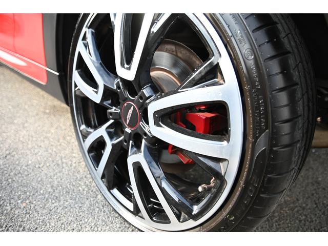 ＭＩＮＩ ジョンクーパーワークス　純正ナビ　純正１８インチＡＷ　Ｄメーター　Ｄアシスト　Ｂカメラ　ＰＤＣ　コンフォートアクセス　アームレスト　ＥＴＣ２．０　ＬＥＤヘッドライト　ドライビングモード　ＨＵＤ　ＡＣＣ　シートヒーター（36枚目）