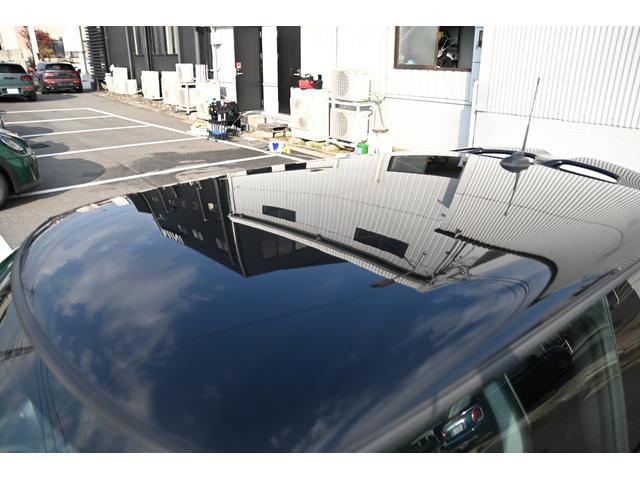 ＭＩＮＩ ジョンクーパーワークス　純正ナビ　純正１８インチＡＷ　Ｄメーター　Ｄアシスト　Ｂカメラ　ＰＤＣ　コンフォートアクセス　アームレスト　ＥＴＣ２．０　ＬＥＤヘッドライト　ドライビングモード　ＨＵＤ　ＡＣＣ　シートヒーター（42枚目）