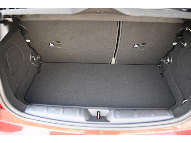 ＭＩＮＩ ジョンクーパーワークス　純正ナビ　純正１８インチＡＷ　Ｄメーター　Ｄアシスト　Ｂカメラ　ＰＤＣ　コンフォートアクセス　アームレスト　ＥＴＣ２．０　ＬＥＤヘッドライト　ドライビングモード　ＨＵＤ　ＡＣＣ　シートヒーター（43枚目）