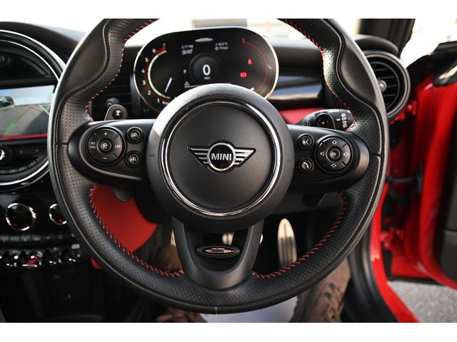 ＭＩＮＩ ジョンクーパーワークス　純正ナビ　純正１８インチＡＷ　Ｄメーター　Ｄアシスト　Ｂカメラ　ＰＤＣ　コンフォートアクセス　アームレスト　ＥＴＣ２．０　ＬＥＤヘッドライト　ドライビングモード　ＨＵＤ　ＡＣＣ　シートヒーター（52枚目）