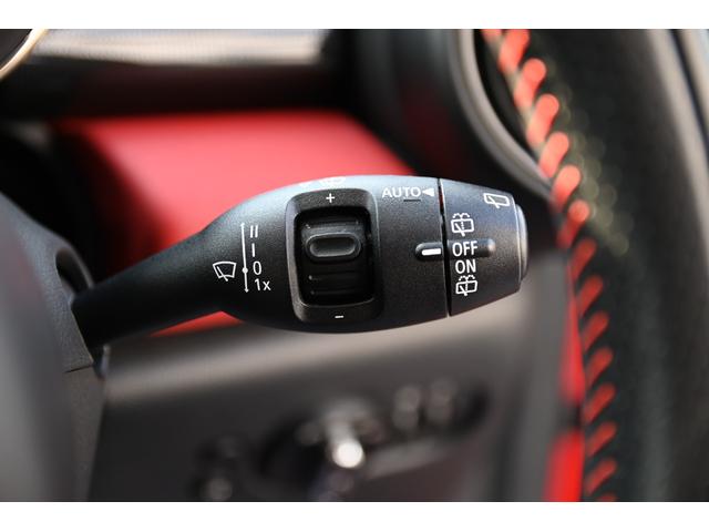 ＭＩＮＩ ジョンクーパーワークス　純正ナビ　純正１８インチＡＷ　Ｄメーター　Ｄアシスト　Ｂカメラ　ＰＤＣ　コンフォートアクセス　アームレスト　ＥＴＣ２．０　ＬＥＤヘッドライト　ドライビングモード　ＨＵＤ　ＡＣＣ　シートヒーター（57枚目）