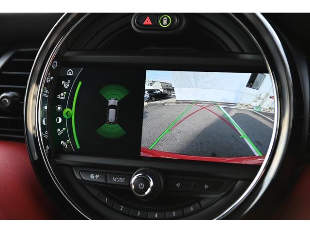 ＭＩＮＩ ジョンクーパーワークス　純正ナビ　純正１８インチＡＷ　Ｄメーター　Ｄアシスト　Ｂカメラ　ＰＤＣ　コンフォートアクセス　アームレスト　ＥＴＣ２．０　ＬＥＤヘッドライト　ドライビングモード　ＨＵＤ　ＡＣＣ　シートヒーター（61枚目）