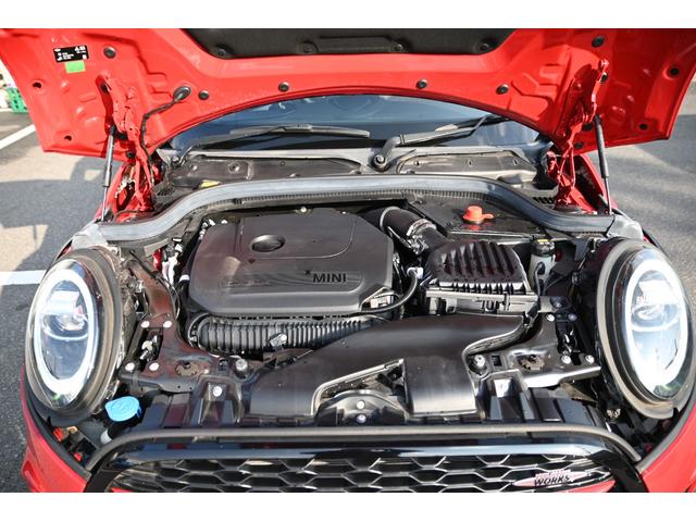 ＭＩＮＩ ジョンクーパーワークス　純正ナビ　純正１８インチＡＷ　Ｄメーター　Ｄアシスト　Ｂカメラ　ＰＤＣ　コンフォートアクセス　アームレスト　ＥＴＣ２．０　ＬＥＤヘッドライト　ドライビングモード　ＨＵＤ　ＡＣＣ　シートヒーター（80枚目）