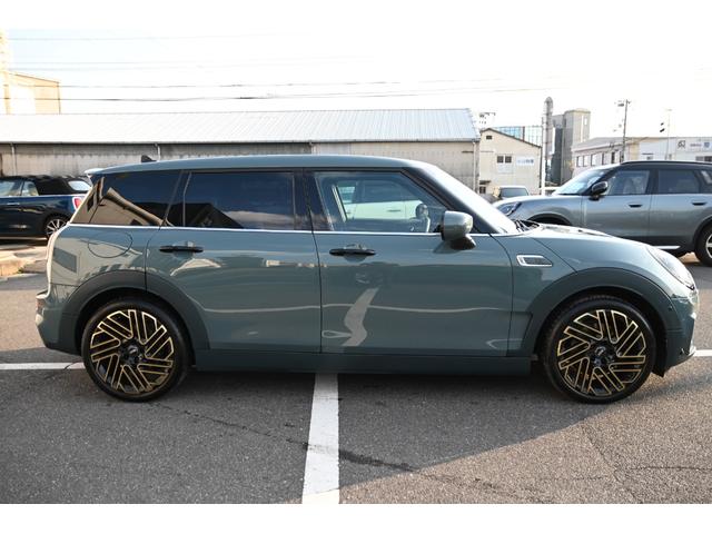 ＭＩＮＩ 　限定車　純正１８ＡＷ　Ｄアシスト　Ｂカメラ　ＰＤＣ　コンフォートアクセス　ＥＴＣ２．０　ＬＥＤヘッドライト　ドライビングモード　　シートヒーター　ＡＣＣ　ＡｐｐｌｅＣａｒＰｌａｙ（5枚目）