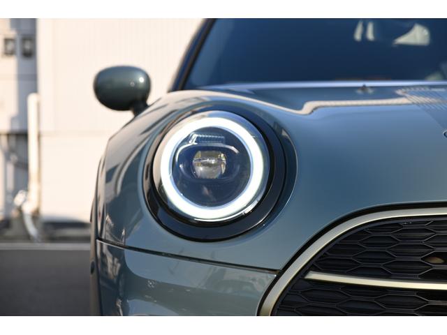 ＭＩＮＩ 　限定車　純正１８ＡＷ　Ｄアシスト　Ｂカメラ　ＰＤＣ　コンフォートアクセス　ＥＴＣ２．０　ＬＥＤヘッドライト　ドライビングモード　　シートヒーター　ＡＣＣ　ＡｐｐｌｅＣａｒＰｌａｙ（11枚目）