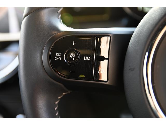 ＭＩＮＩ 　限定車　純正１８ＡＷ　Ｄアシスト　Ｂカメラ　ＰＤＣ　コンフォートアクセス　ＥＴＣ２．０　ＬＥＤヘッドライト　ドライビングモード　　シートヒーター　ＡＣＣ　ＡｐｐｌｅＣａｒＰｌａｙ（52枚目）