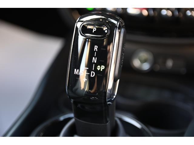 ＭＩＮＩ 　限定車　純正１８ＡＷ　Ｄアシスト　Ｂカメラ　ＰＤＣ　コンフォートアクセス　ＥＴＣ２．０　ＬＥＤヘッドライト　ドライビングモード　　シートヒーター　ＡＣＣ　ＡｐｐｌｅＣａｒＰｌａｙ（68枚目）