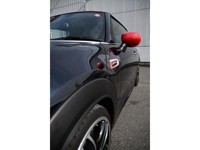 ＭＩＮＩ ジョンクーパーワークス　純正ＨＤＤナビ　純正１８インチＡＷ　Ｄアシスト　Ｂカメラ　ＰＤＣ　コンフォートアクセス　アームレスト　ＥＴＣ２．０　ＬＥＤヘッドライト　ドライビングモード　レインセンサー　ＨＵＤ　ＡＣＣ　ワンオーナー（36枚目）