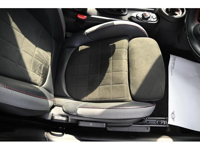 ＭＩＮＩ ジョンクーパーワークス　純正ＨＤＤナビ　純正１８インチＡＷ　Ｄアシスト　Ｂカメラ　ＰＤＣ　コンフォートアクセス　アームレスト　ＥＴＣ２．０　ＬＥＤヘッドライト　ドライビングモード　レインセンサー　ＨＵＤ　ＡＣＣ　ワンオーナー（43枚目）