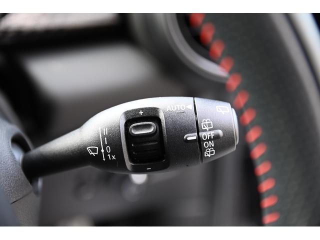 ＭＩＮＩ ジョンクーパーワークス　純正ＨＤＤナビ　純正１８インチＡＷ　Ｄアシスト　Ｂカメラ　ＰＤＣ　コンフォートアクセス　アームレスト　ＥＴＣ２．０　ＬＥＤヘッドライト　ドライビングモード　レインセンサー　ＨＵＤ　ＡＣＣ　ワンオーナー（53枚目）