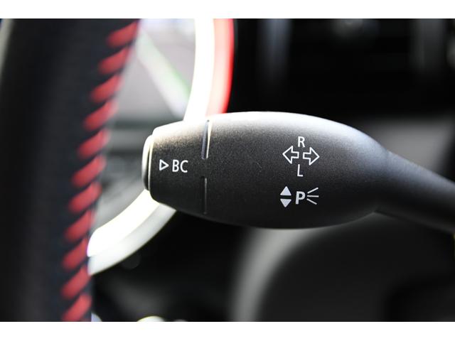 ＭＩＮＩ ジョンクーパーワークス　純正ＨＤＤナビ　純正１８インチＡＷ　Ｄアシスト　Ｂカメラ　ＰＤＣ　コンフォートアクセス　アームレスト　ＥＴＣ２．０　ＬＥＤヘッドライト　ドライビングモード　レインセンサー　ＨＵＤ　ＡＣＣ　ワンオーナー（56枚目）