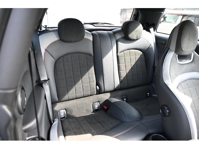 ＭＩＮＩ ジョンクーパーワークス　純正ＨＤＤナビ　純正１８インチＡＷ　Ｄアシスト　Ｂカメラ　ＰＤＣ　コンフォートアクセス　アームレスト　ＥＴＣ２．０　ＬＥＤヘッドライト　ドライビングモード　レインセンサー　ＨＵＤ　ＡＣＣ　ワンオーナー（75枚目）