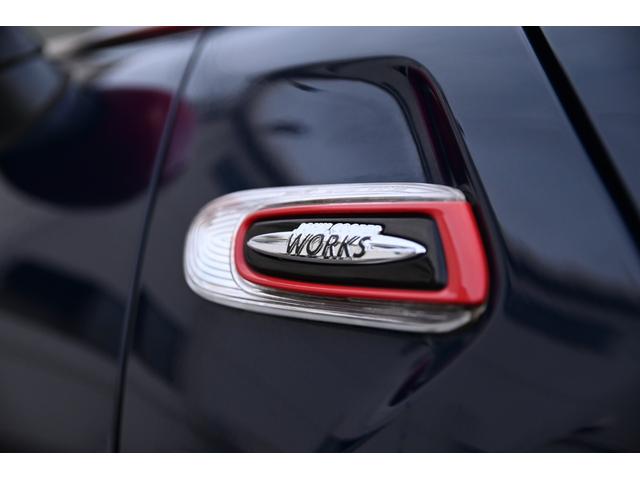 ＭＩＮＩ ジョンクーパーワークス　純正ＨＤＤナビ　純正１８インチＡＷ　Ｂカメラ　ＰＤＣ　コンフォートアクセス　ＥＴＣ２．０　ＬＥＤヘッドライト　オートライト　レインセンサー　Ｄモード　クルコン　ＨＵＤ（15枚目）