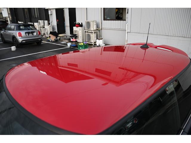 ＭＩＮＩ ジョンクーパーワークス　純正ＨＤＤナビ　純正１８インチＡＷ　Ｂカメラ　ＰＤＣ　コンフォートアクセス　ＥＴＣ２．０　ＬＥＤヘッドライト　オートライト　レインセンサー　Ｄモード　クルコン　ＨＵＤ（33枚目）