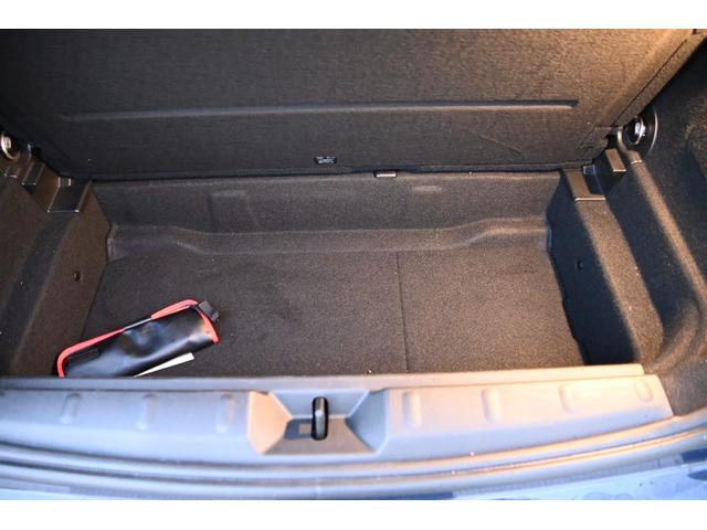 ＭＩＮＩ ジョンクーパーワークス　純正ＨＤＤナビ　純正１８インチＡＷ　Ｂカメラ　ＰＤＣ　コンフォートアクセス　ＥＴＣ２．０　ＬＥＤヘッドライト　オートライト　レインセンサー　Ｄモード　クルコン　ＨＵＤ（35枚目）