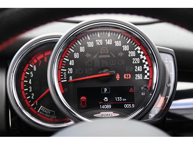 ＭＩＮＩ ジョンクーパーワークス　純正ＨＤＤナビ　純正１８インチＡＷ　Ｂカメラ　ＰＤＣ　コンフォートアクセス　ＥＴＣ２．０　ＬＥＤヘッドライト　オートライト　レインセンサー　Ｄモード　クルコン　ＨＵＤ（49枚目）