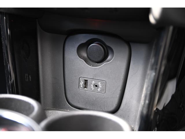 ＭＩＮＩ ジョンクーパーワークス　純正ＨＤＤナビ　純正１８インチＡＷ　Ｂカメラ　ＰＤＣ　コンフォートアクセス　ＥＴＣ２．０　ＬＥＤヘッドライト　オートライト　レインセンサー　Ｄモード　クルコン　ＨＵＤ（57枚目）