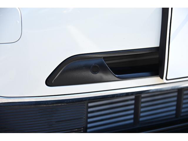 ＭＩＮＩ クーパー　純正ＨＤＤナビ　純正１６インチＡＷ　Ｄアシスト　バックカメラ　ＰＤＣ　コンフォートアクセス　アームレスト　ＬＥＤヘッドライト（14枚目）