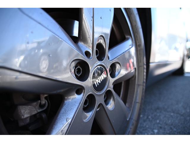 ＭＩＮＩ クーパー　純正ＨＤＤナビ　純正１６インチＡＷ　Ｄアシスト　バックカメラ　ＰＤＣ　コンフォートアクセス　アームレスト　ＬＥＤヘッドライト（22枚目）