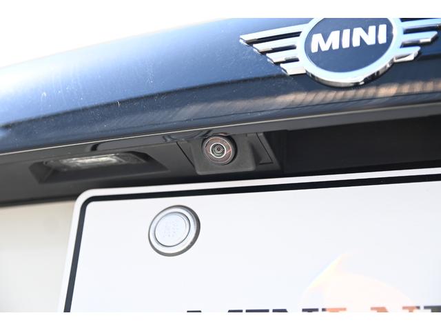 ＭＩＮＩ クーパー　純正ＨＤＤナビ　純正１６インチＡＷ　Ｄアシスト　バックカメラ　ＰＤＣ　コンフォートアクセス　アームレスト　ＬＥＤヘッドライト（26枚目）